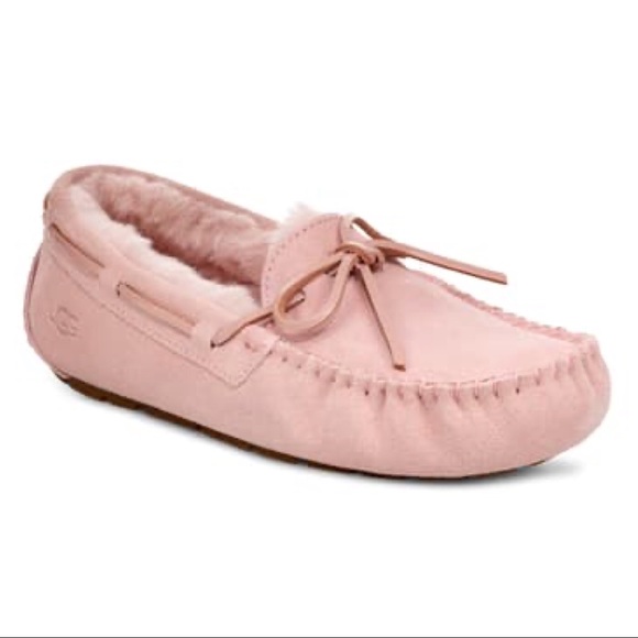 ugg dakota slippers